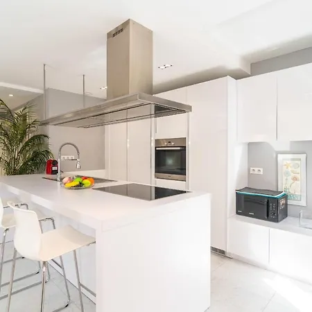 Апартаменты Rue D'antibes Premium 2 Bdr 2 Baths Exclusive Olam *