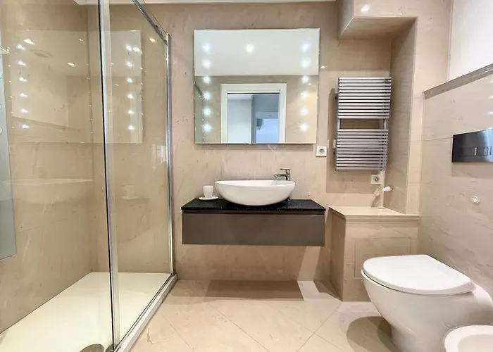 Rue D'antibes Premium 2 Bdr 2 Baths Exclusive Olam Daire *