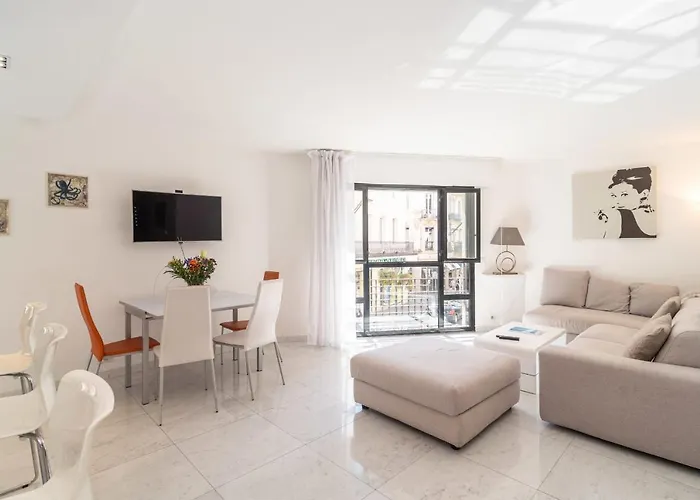 Rue D'antibes Premium 2 Bdr 2 Baths Exclusive Olam Apartment *