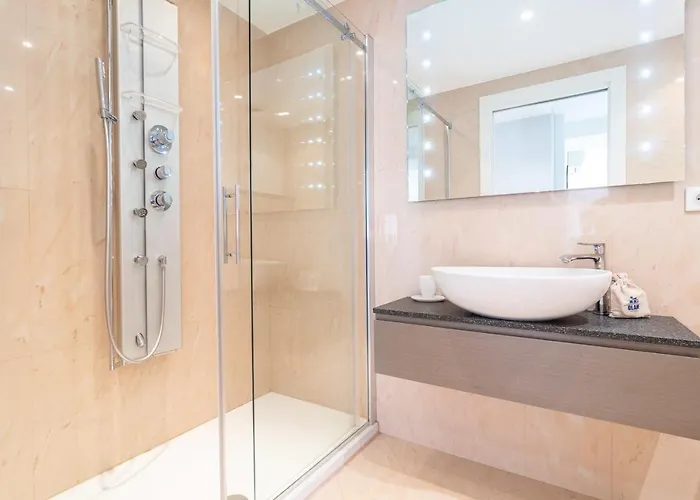 Daire Rue D'antibes Premium 2 Bdr 2 Baths Exclusive Olam