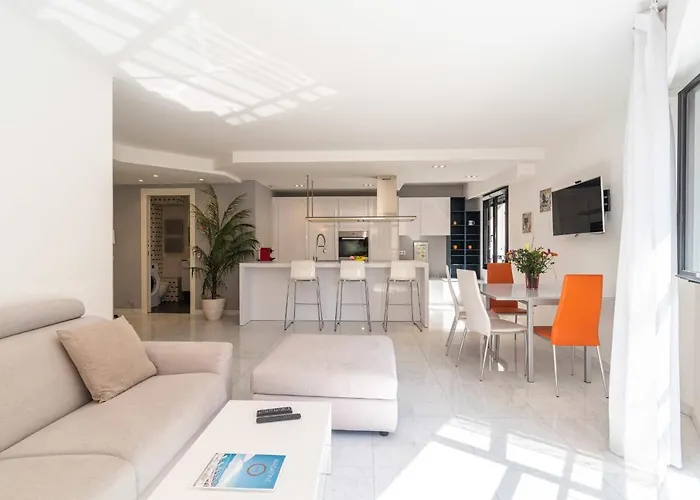 Rue D'antibes Premium 2 Bdr 2 Baths Exclusive Olam Apartment *